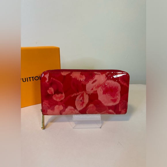 Louis Vuitton Handbags - LOUIS VUITTON Vernis Rose Andian Wallet